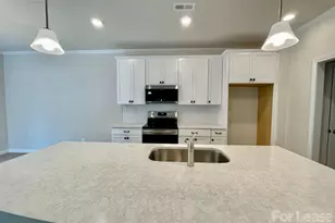 8234 Merryvale Ln, Charlotte, NC 28214 - Photo 7