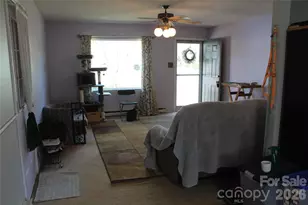 5445 Glenview Dr, Hickory, NC 28602 - Photo 5