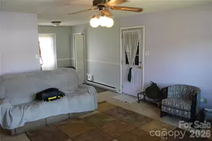 5445 Glenview Dr, Hickory, NC 28602 - Photo 3