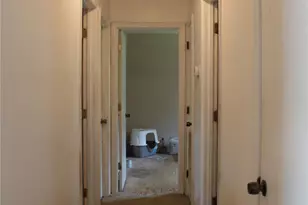 5445 Glenview Dr, Hickory, NC 28602 - Photo 9