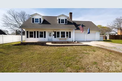 101 Woodland Drive, Clover, SC 29710 - Photo 1