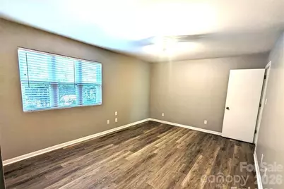 8021 Cedar Glen Drive, Charlotte, NC 28212 - Photo 7