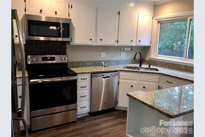 2423 Emstead Court, Charlotte, NC 28210 - Photo 7