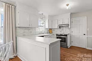 3228 Devon Croft Ln, Charlotte, NC 28269 - Photo 5