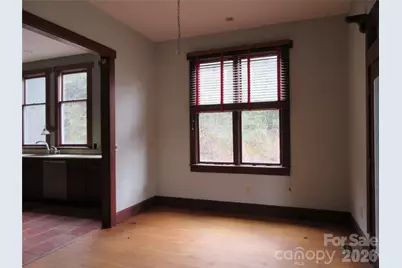 373 Shumont Road, Black Mountain, NC 28711 - Photo 5