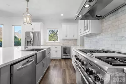 421 18th Avenue Lane NW, Hickory, NC 28601 - Photo 11