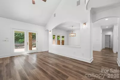 421 18th Avenue Lane NW, Hickory, NC 28601 - Photo 9