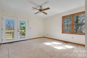 416 Kanasgowa Dr, Brevard, NC 28712 - Photo 15