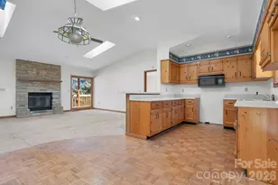 416 Kanasgowa Dr, Brevard, NC 28712 - Photo 13