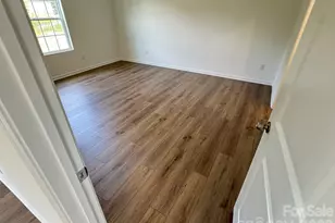 184 Rock Ave, Statesville, NC 28625 - Photo 5