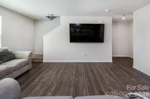 4208 Bowline Dr, Charlotte, NC 28269 - Photo 3