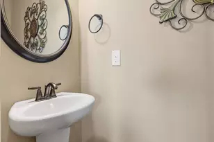 621 Rook Rd, Charlotte, NC 28216 - Photo 13