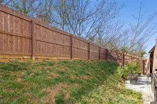 621 Rook Rd, Charlotte, NC 28216 - Photo 29