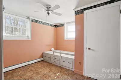 401 E End Avenue, Statesville, NC 28677 - Photo 25