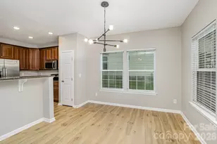 121 Inlet Point Dr, Tega Cay, SC 29708 - Photo 3