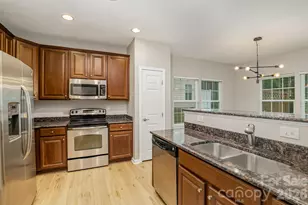 121 Inlet Point Dr, Tega Cay, SC 29708 - Photo 7