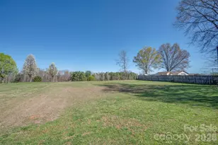 273 Trojan Ln, Forest City, NC 28043 - Photo 5