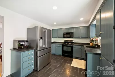 6021 Carpenter Drive, Charlotte, NC 28226 - Photo 7