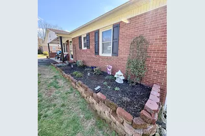 5666 US 70 Highway E, Nebo, NC 28761 - Photo 3