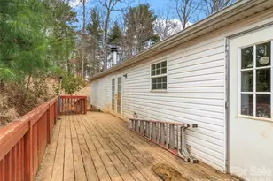 401 Azalea Cir, Marshall, NC 28753 - Photo 5