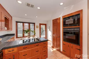 7244 Terrace Dr, Charlotte, NC 28211 - Photo 21