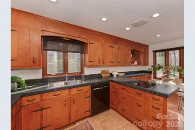 7244 Terrace Drive, Charlotte, NC 28211 - Photo 13