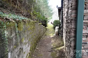 85 Homlish Gardens Dr, Waynesville, NC 28785 - Photo 5