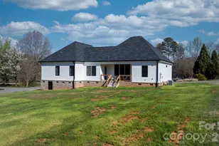 1213 Creek Side Dr, Conover, NC 28613 - Photo 43