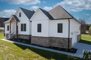 1213 Creek Side Dr, Conover, NC 28613 - Photo 41