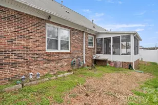 691 Carlton Dr, Gastonia, NC 28054 - Photo 31