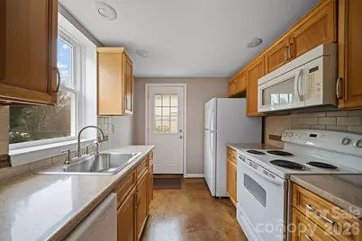 26 Cedar Hill Road, Asheville, NC 28806 - Photo 23