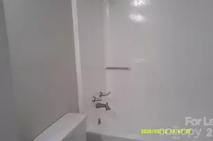 1324 7th Ave SW, Hickory, NC 28602 - Photo 9