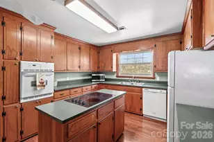 5075 Lakeview Dr, Salisbury, NC 28147 - Photo 15