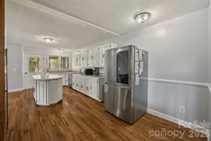 1095 Elm Cir, Granite Falls, NC 28630 - Photo 21