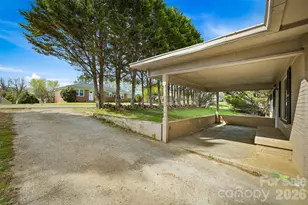 1095 Elm Cir, Granite Falls, NC 28630 - Photo 11