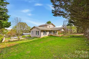 1095 Elm Cir, Granite Falls, NC 28630 - Photo 5