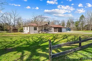 2706 Connelly Springs Rd, Granite Falls, NC 28630 - Photo 1