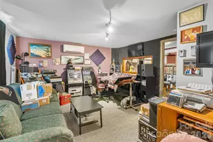 2706 Connelly Springs Rd, Granite Falls, NC 28630 - Photo 11