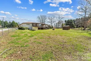 2706 Connelly Springs Rd, Granite Falls, NC 28630 - Photo 29