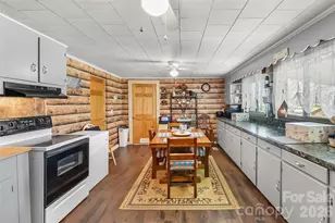 2706 Connelly Springs Rd, Granite Falls, NC 28630 - Photo 9