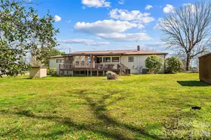 2706 Connelly Springs Rd, Granite Falls, NC 28630 - Photo 23