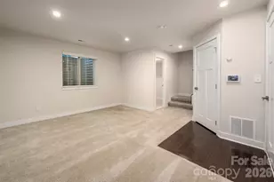 2025 Birchside Dr, Charlotte, NC 28205 - Photo 33