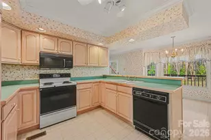 910 Weymouth Dr, Gastonia, NC 28056 - Photo 5