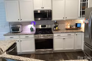 5135 Devonshire Rd, Denver, NC 28037 - Photo 9