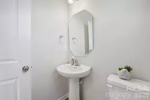 1134 Keydet Dr, Charlotte, NC 28216 - Photo 15