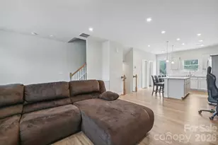 1134 Keydet Dr, Charlotte, NC 28216 - Photo 9