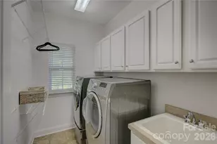 11521 Egrets Point Drive, Charlotte, NC 28278 - Photo 33