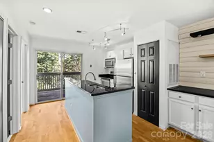 501 Olmsted Park Pl, Charlotte, NC 28203 - Photo 11