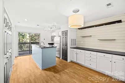 501 Olmsted Park Place #E, Charlotte, NC 28203 - Photo 9