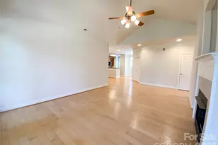 8820 Legacy Lake Ln, Charlotte, NC 28269 - Photo 11